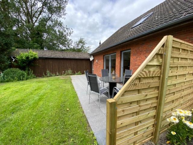 Ferienhaus mit Garten in Nordseenähe Langenhorn Exterior foto